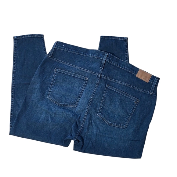 Madewell Blue Ankle Cropped Jeans - Picture 3 of 5